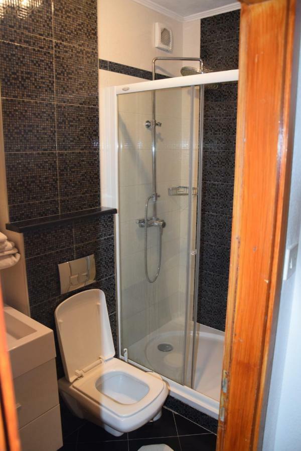 Apartman Linda 1 Baška Voda Kültér fotó