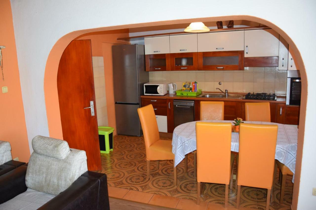 Apartman Linda 1 Baška Voda Kültér fotó