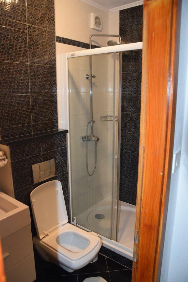 Apartman Linda 1 Baška Voda Kültér fotó